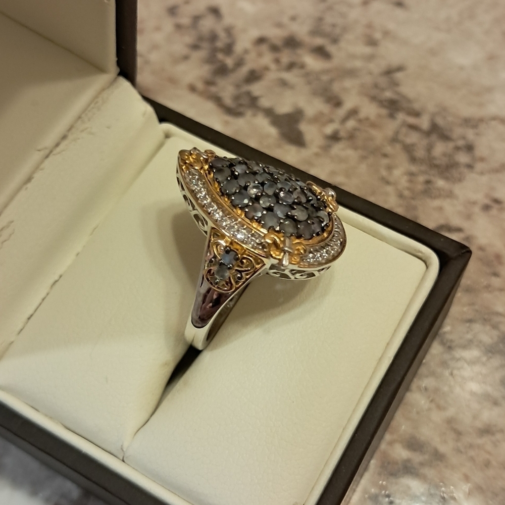 Narsipatnam Alexandrite and White Zircon Vintage Style Cluster Ring - Picture 3 of 7